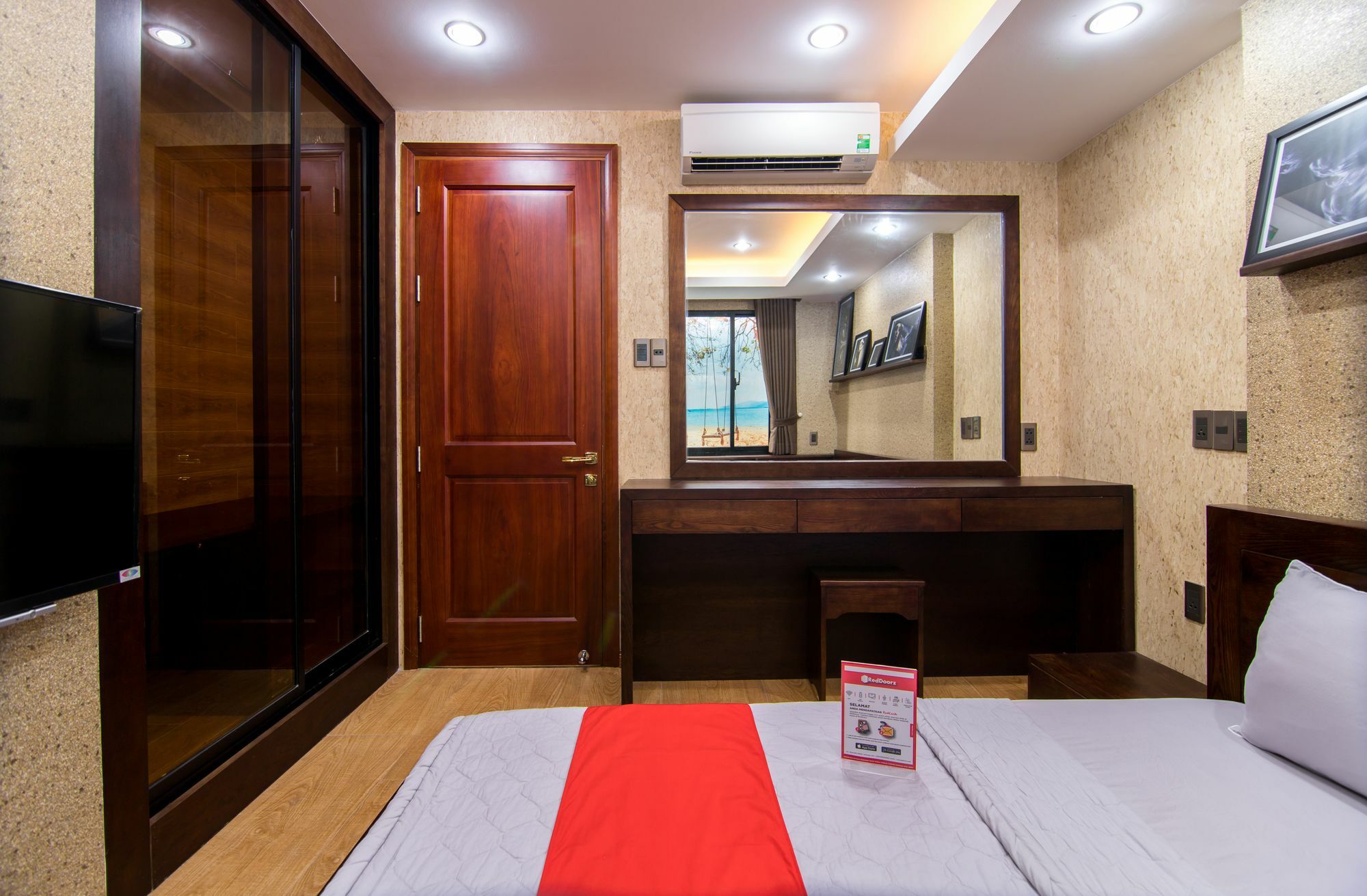Reddoorz Plus @ Nguyen Trai Street Ho Chi Minh-byen Eksteriør bilde
